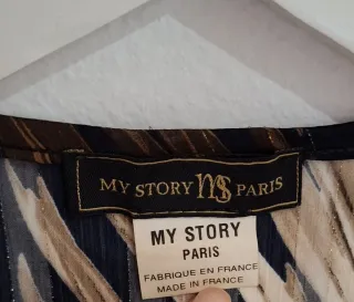 Blusa nueva estampada hojas