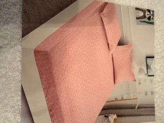 Juego de cama, bajera  ajustable rosa y fundas alm