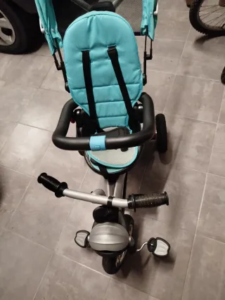 Triciclo infantil Lionelo