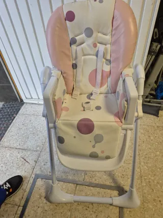 Trona bebé varias posturas poco uso