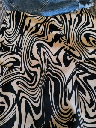 Lote 3 faldas Bershka mujer