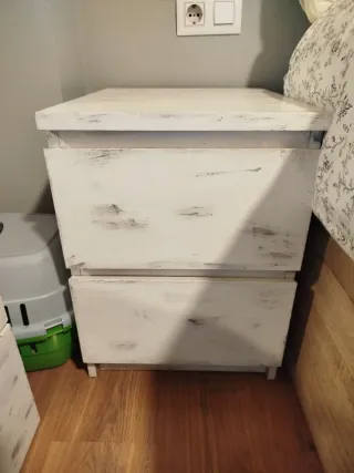 Todo 50€ Cómoda,mesitas noche y mueble ikea