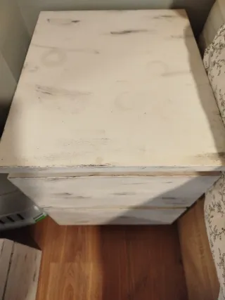 Todo 50€ Cómoda,mesitas noche y mueble ikea