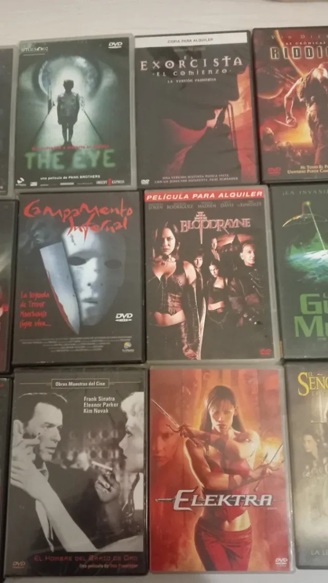 DVDs de Películas Variadas - 2€. 5 fotos