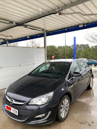Opel Astra del 2015 + bola enganche