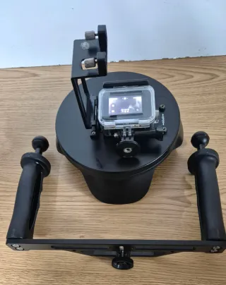 Attrezzatura per immersioni GoPro Dome SHOOT con custodia SuperSuit fino a 30 metri