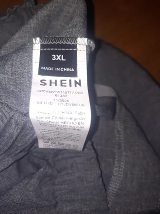 Pantalón gris ancho