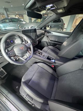 CUPRA Leon Beyond Familiar