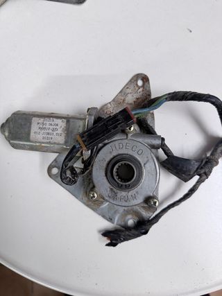 Interruptor motores elevalunas Nissan Patrol RD28
