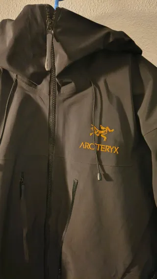 Arc'teryx Chaqueta Impermeable Gore-Tex Negra