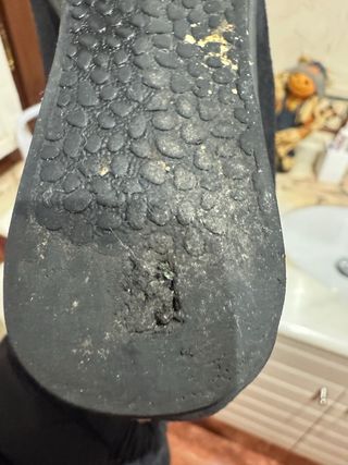 Botines negros con cremallera y cordones