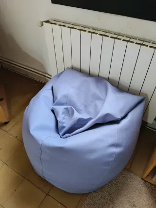 Puf Malva in pelle sintetica del marchio Happers