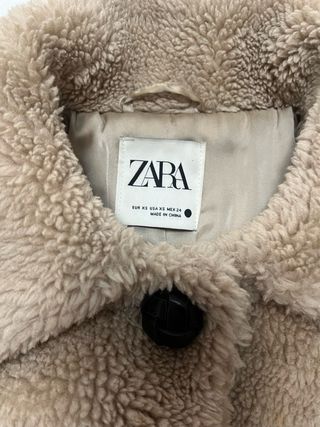 Chaqueta Zara borreguito beige