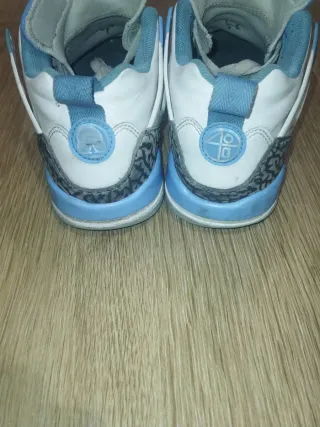 Jordan Spizike Low Azul Blanco