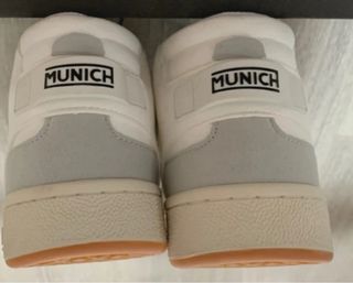 Zapatillas  hombre Munich  blancas