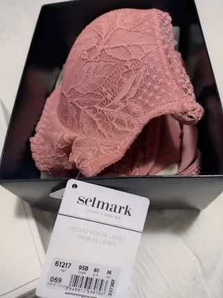 Conjunto sujetador y braguita encaje rosa tostado