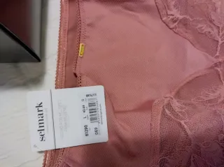 Conjunto sujetador y braguita encaje rosa tostado