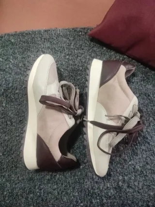 Zapatillas Parfois Beige y Marrón