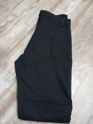 Pantalón H&M Slim Fit Negro