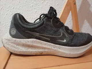 Zapatillas Nike Running Negras y Blancas