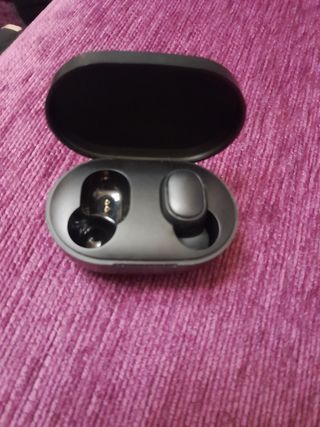 1 Auricular Redmi con Estuche de Carga