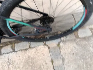 Bicicleta de montaña  de 29 pulgadas  es una MX