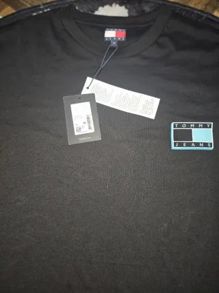 Camiseta Tommy Jeans Negra Original