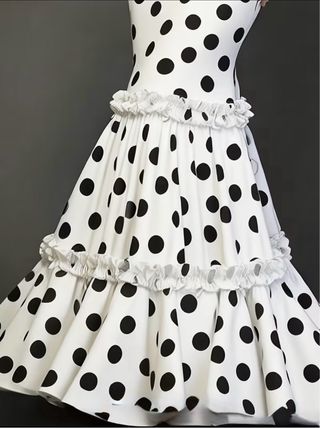 Vestido Flamenca Lunares Blanco y Negro