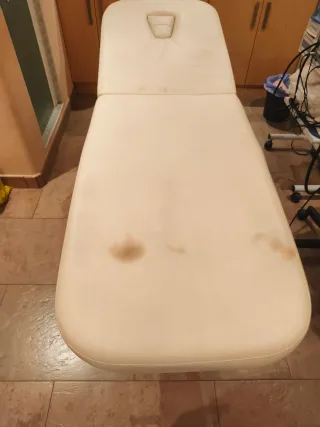 Camilla de masaje blanca