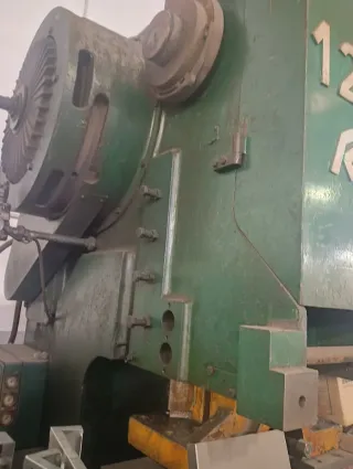 Prensa 125Tn y 25Tn Riba