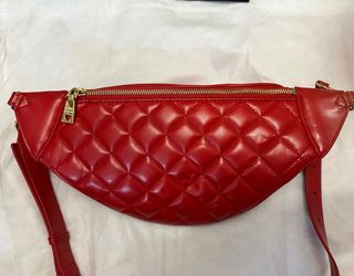 Riñonera Love Moschino Roja Acolchada