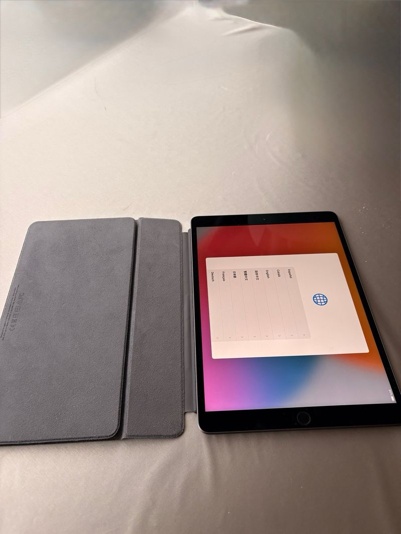 iPad Air 3ª Gen + Teclado Original afbeelding 3