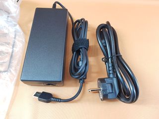 Cargador Portátil 135W 20V 6.75A Adaptador