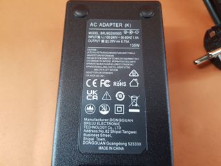 Cargador Portátil 135W 20V 6.75A Adaptador