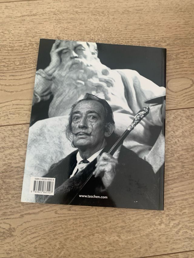 Libro “Dalí”