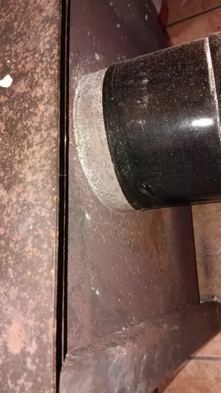 Estufa de hierro negra