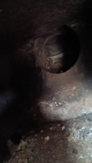 Estufa de hierro negra