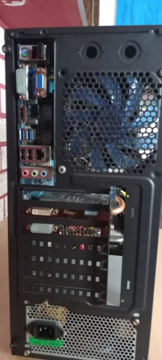 Ordenador Intel Core i7 16GB RAM 932GB SSD