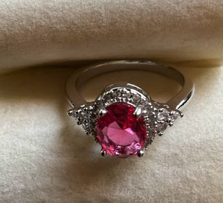 Anello donna con pietra ovale rosa