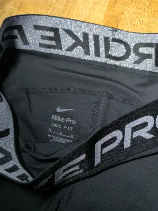 Short Nike Pro raso saten