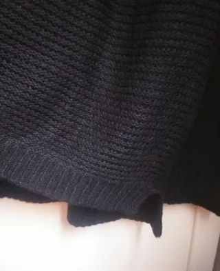 Jersey Negro Hombros Descubiertos