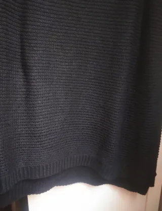 Jersey Negro Hombros Descubiertos