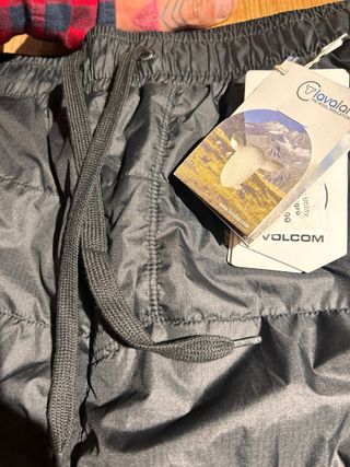 Pantalón Volcom acolchado negro