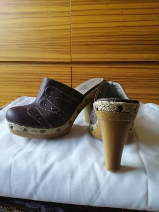 Zuecos INSIDE nuevosT. 38