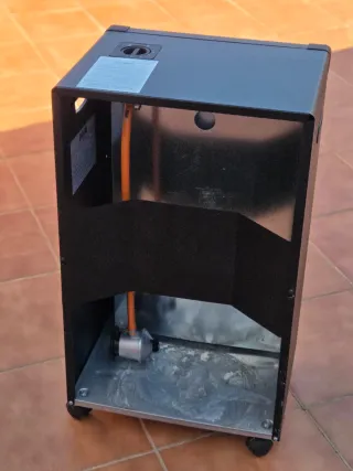 Estufa de gas negra