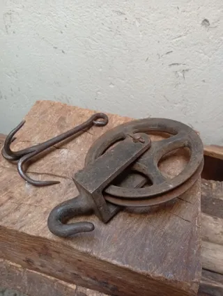 Roldana antigua de fundicion