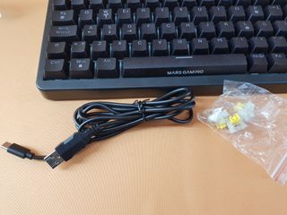 Teclado Mecánico Mars Gaming MKPRO Español