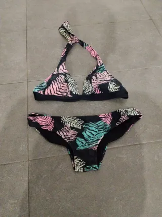 Bikini estampado hojas