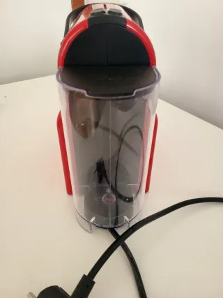 Cafetera Krups Nespresso Roja Compacta