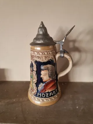 Jarra de cerveza decorada